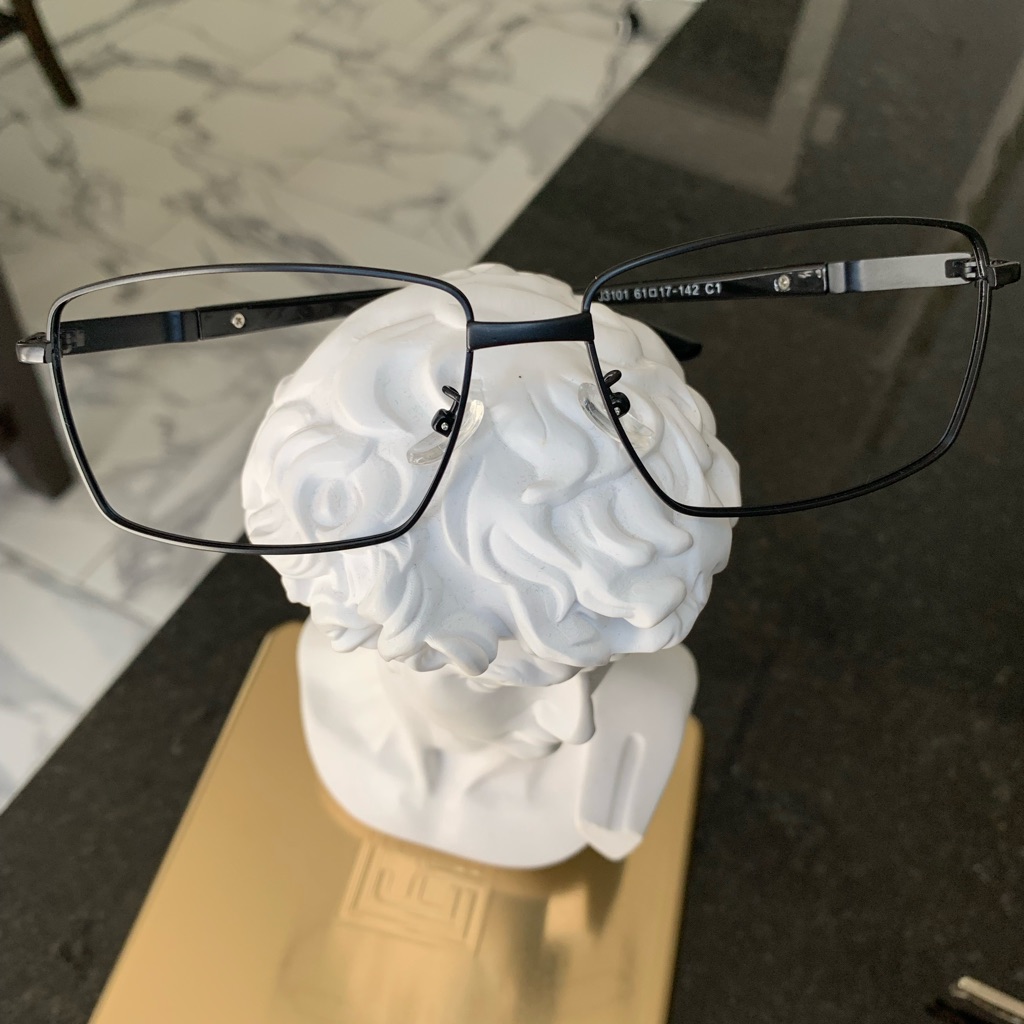 Oversized Frames